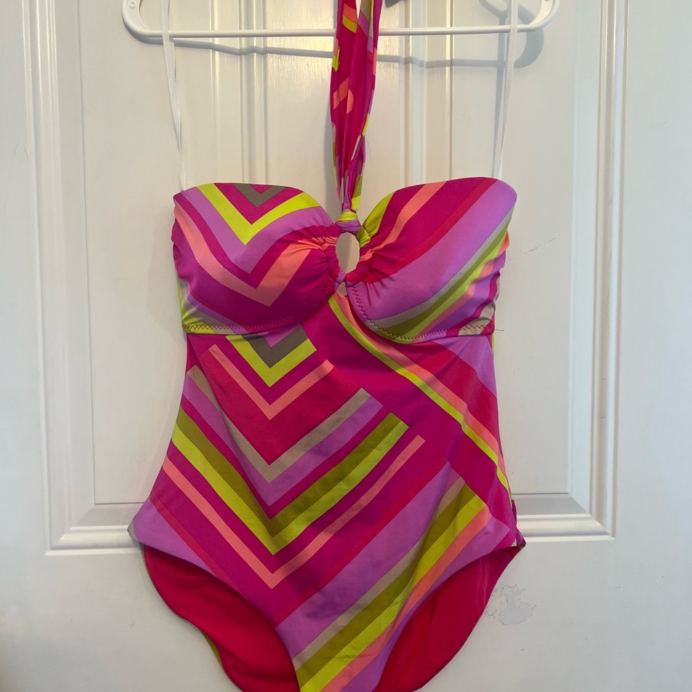 NWT Trina Turk Waltz Bandeau One Piece Pink Swimsuit 12 - Picture 2 of 6